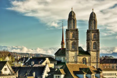 Église romane de Großmünster - H+ Hotel Zürich - site internet officiel