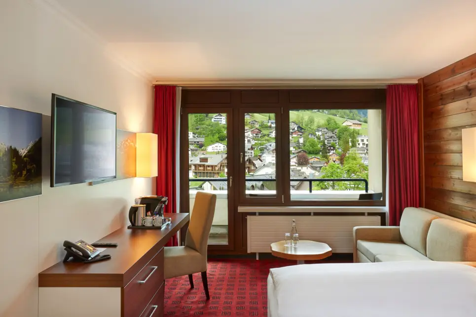 Deluxe double room at the H+ Hotel & Spa Engelberg - Official website