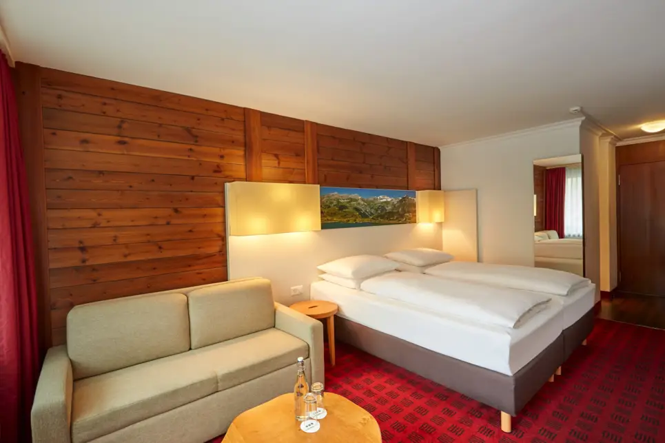 Deluxe double room at the H+ Hotel & Spa Engelberg - Official website