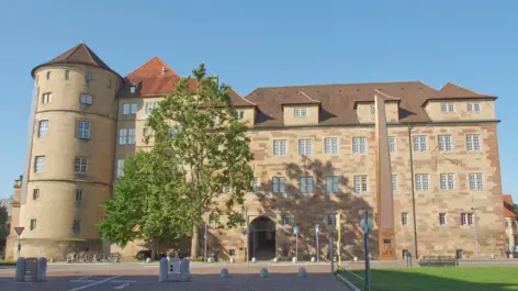 il "vecchio castello (Ates Schloss)" di Stoccarda - H+ Hotel Stuttgart Herrenberg