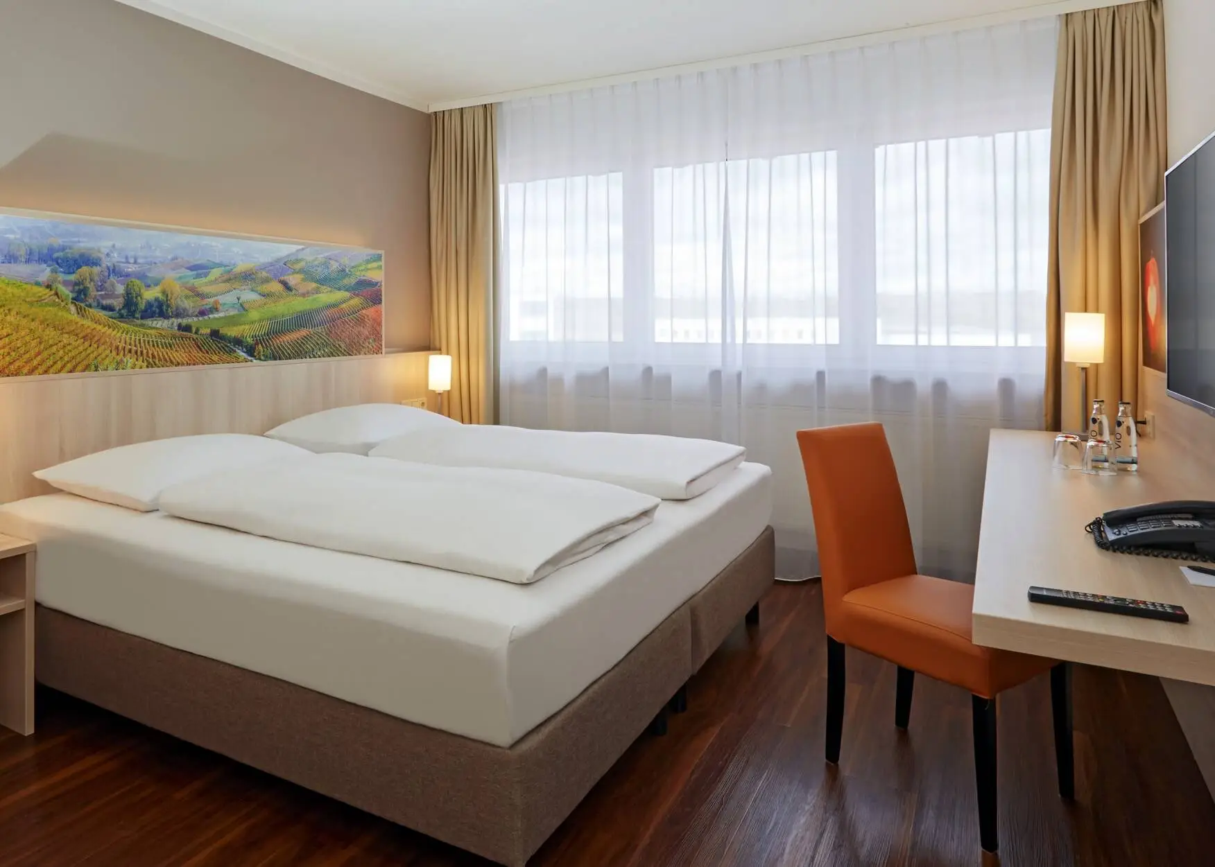 Camera dell'hotel - H+ Hotel Stuttgart Herrenberg - Sito web ufficiale