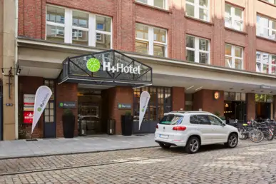 Exterior view of the H+ Hotel Bremen