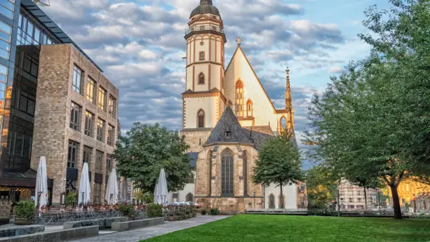 The Thomaskirche and the “Thomanerchor” - H4 Hotel Leipzig