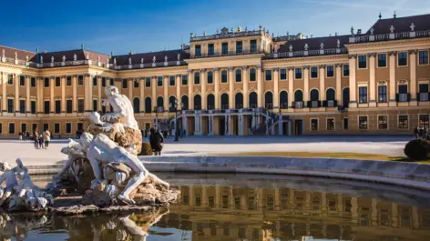 Schönbrunn Palace - City break to Vienna with H-Hotels.com - Official website