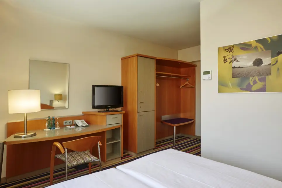 Comfort single room - H+ Hotel Köln-Hürth - Official website