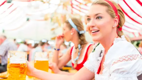 Festzelt vom Oktoberfest - H-Hotels.com - Offizielle Webseite