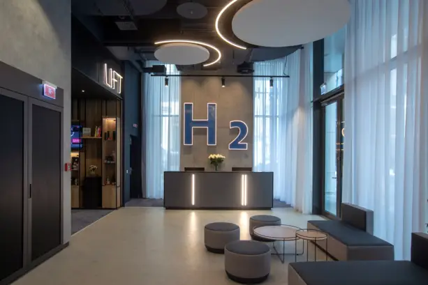 Arrival & Contact - H2 Hotel Budapest