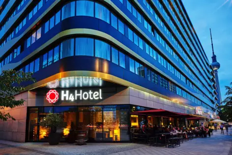 Außenansicht H4 Hotel Berlin Alexanderplatz - H-Hotels.com - Offizielle Webseite