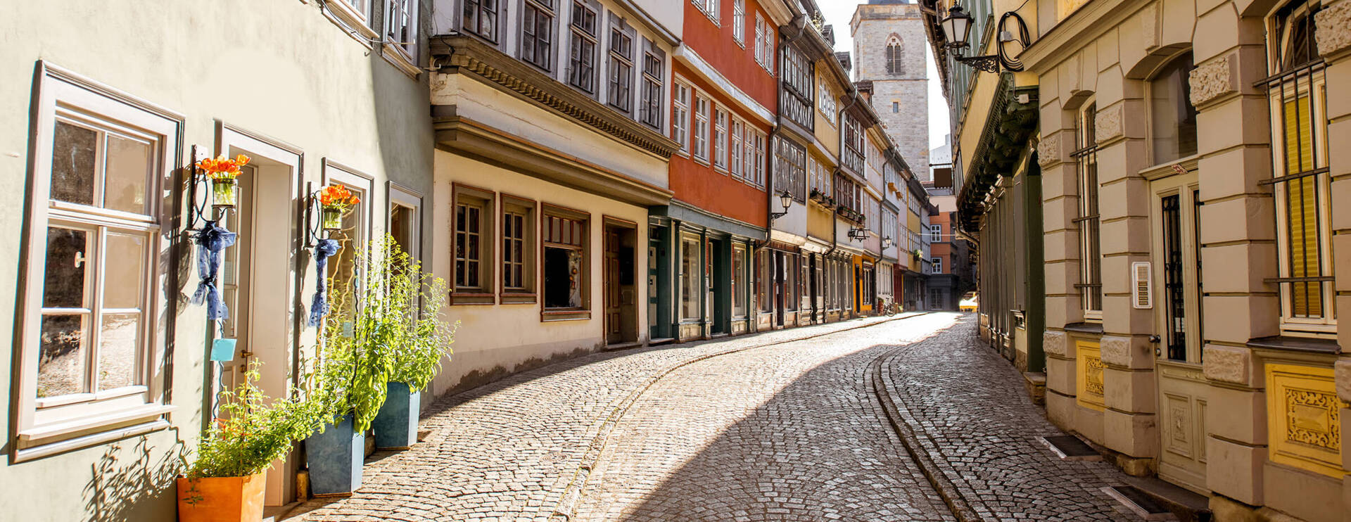 Gasse in der historischen Altstadt von Erfurt