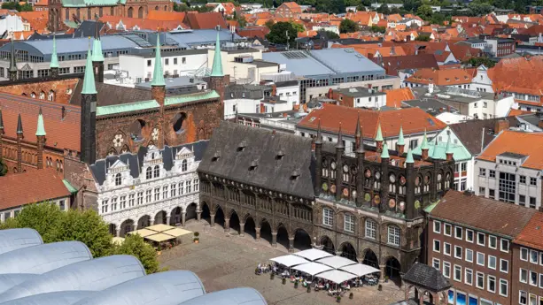 Lübeck Town Hall - H+ Hotel Lübeck