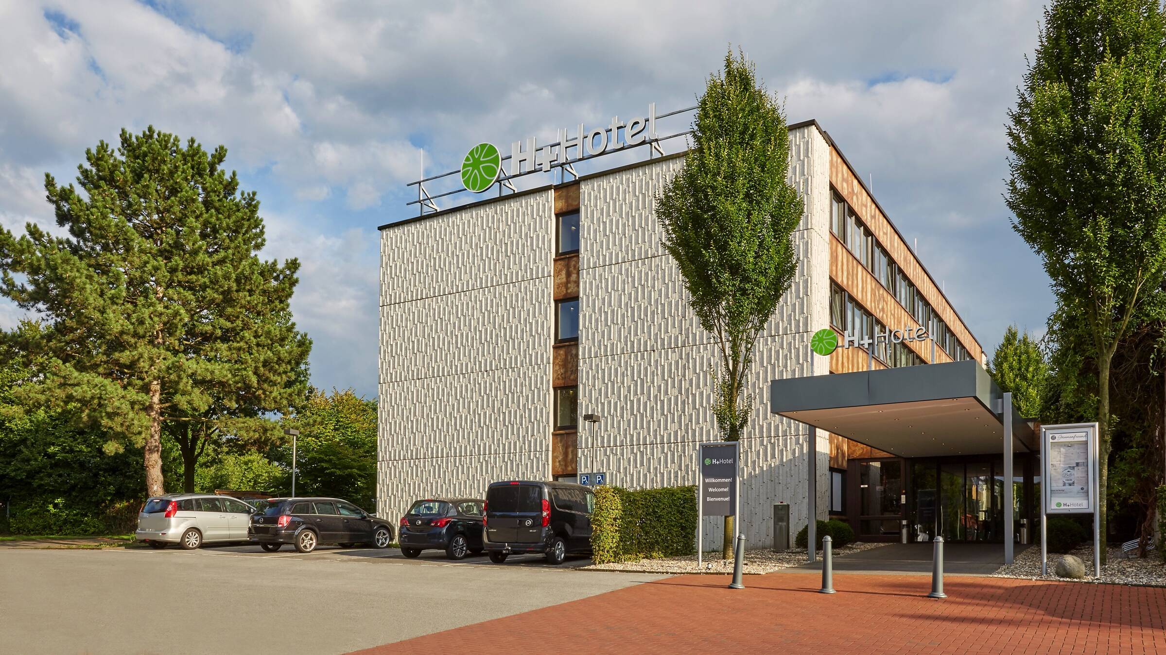 Vista exterior del hotel - H+ Hotel Bochum