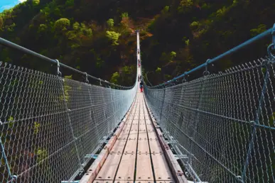 Hängebrücke in Curzutt | H-Hotels.com