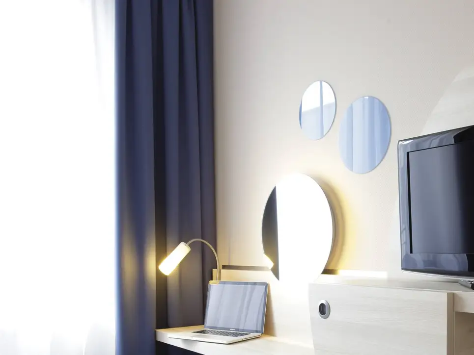 Inside the comfort room at the H2 Hotel Berlin Alexanderplatz - Official website