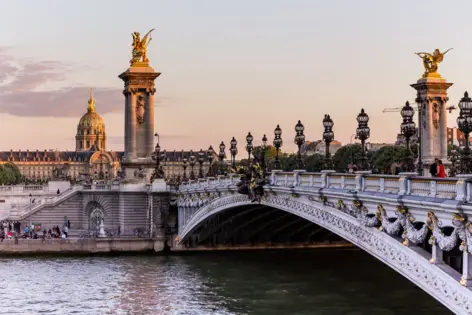 Pont Alexandre III - Städtereise nach Paris mit H-Hotels.com - Offizielle Webseite