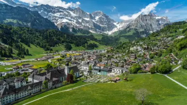 Engelberg von oben | H-Hotels.com