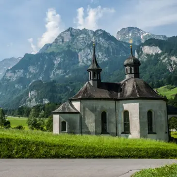 Kirche in Engelberg - H-Hotels in Engelberg - Offizielle Webseite