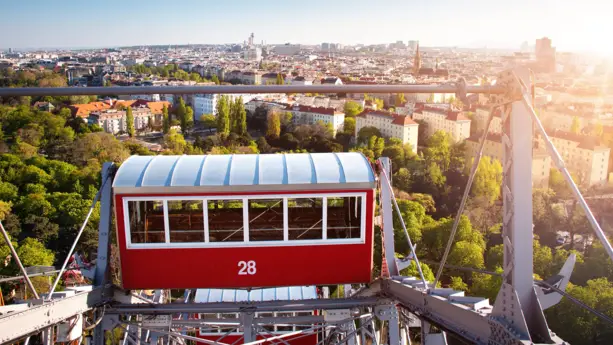 Prater: Amusement park with tradition - H+ Hotel Wien