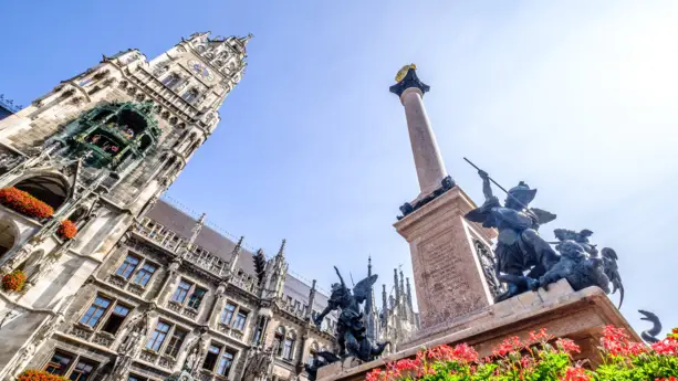 La Marienplatz, le cœur de la ville - H2 Hotel München Olympiapark