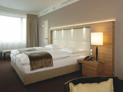 Welcome to the H4 Hotel Berlin Alexanderplatz - Official website