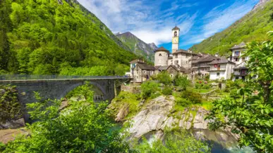 Historische Gebäude im Tessiner Land - H-Hotels.com - Offizielle Webseite