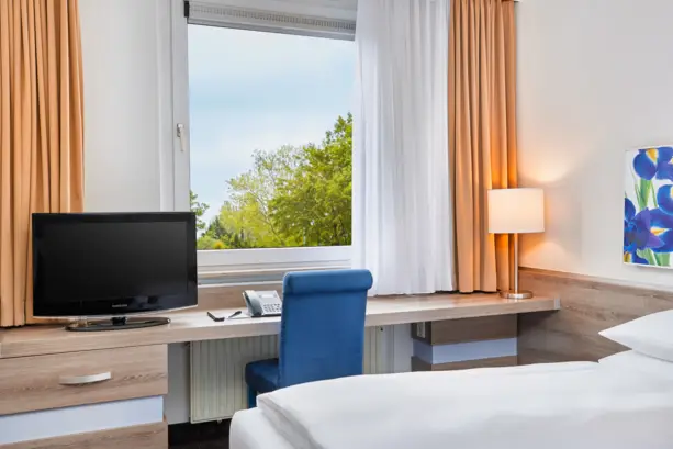 Vivere nell'albergo H+ Hotel Frankfurt Airport West