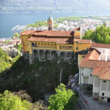 Plätze und Kirchen in Locarno - H-Hotels in Locarno - Offizielle Webseite