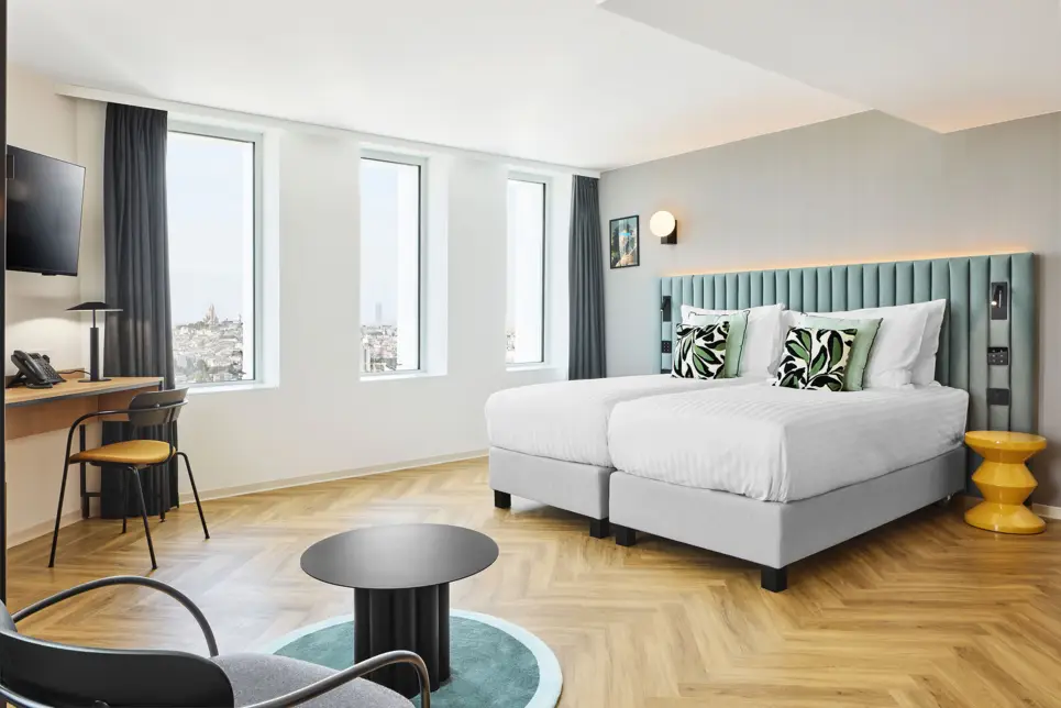 Chambre Deluxe King - H4 Wyndham, Paris Pleyel - H-Hotels.com - Site officiel