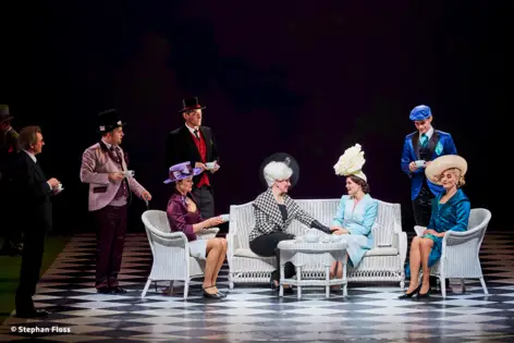 Eliza und die feine Gesellschaft - Musical My Fair Lady - H-Hotels.com