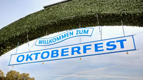 Eingang Oktoberfest - H-Hotels.com - Offizielle Webseite