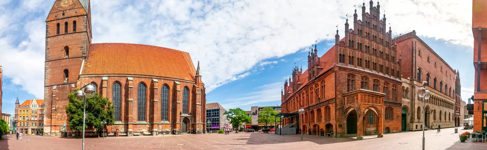 Hannover Marktkirche mit Altem Rathaus - H-Hotels in Hannover - Offizielle Webseite