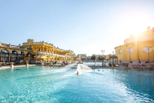 Bains thermaux de Széchenyi - H2 Hotel Budapest