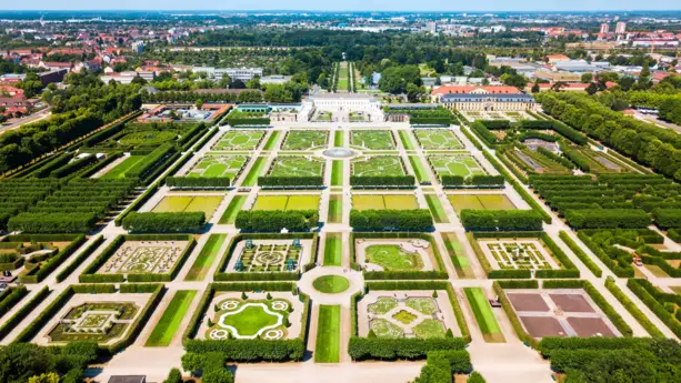 Hanover Herrenhausen Gardens - Baroque masterpiece - H+ Hotel Hannover