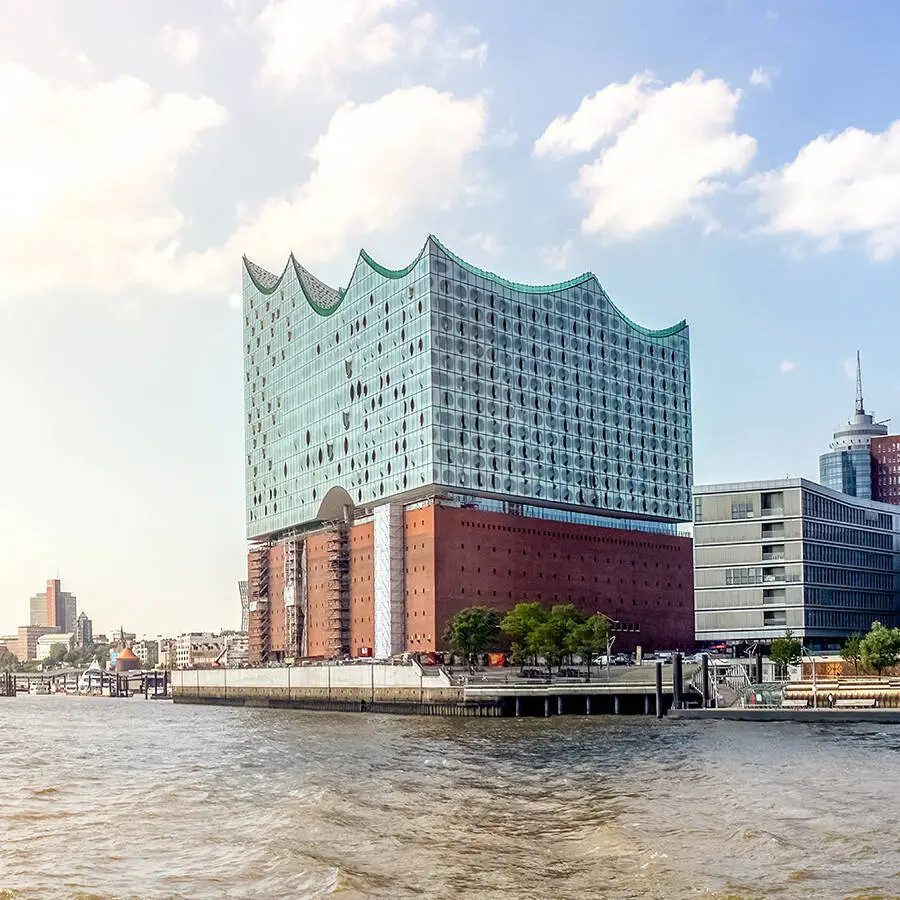 L'Elbphilharmonie dans le port de Hambourg