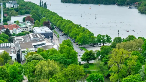 Sprengel Museum a Maschsee von oben,