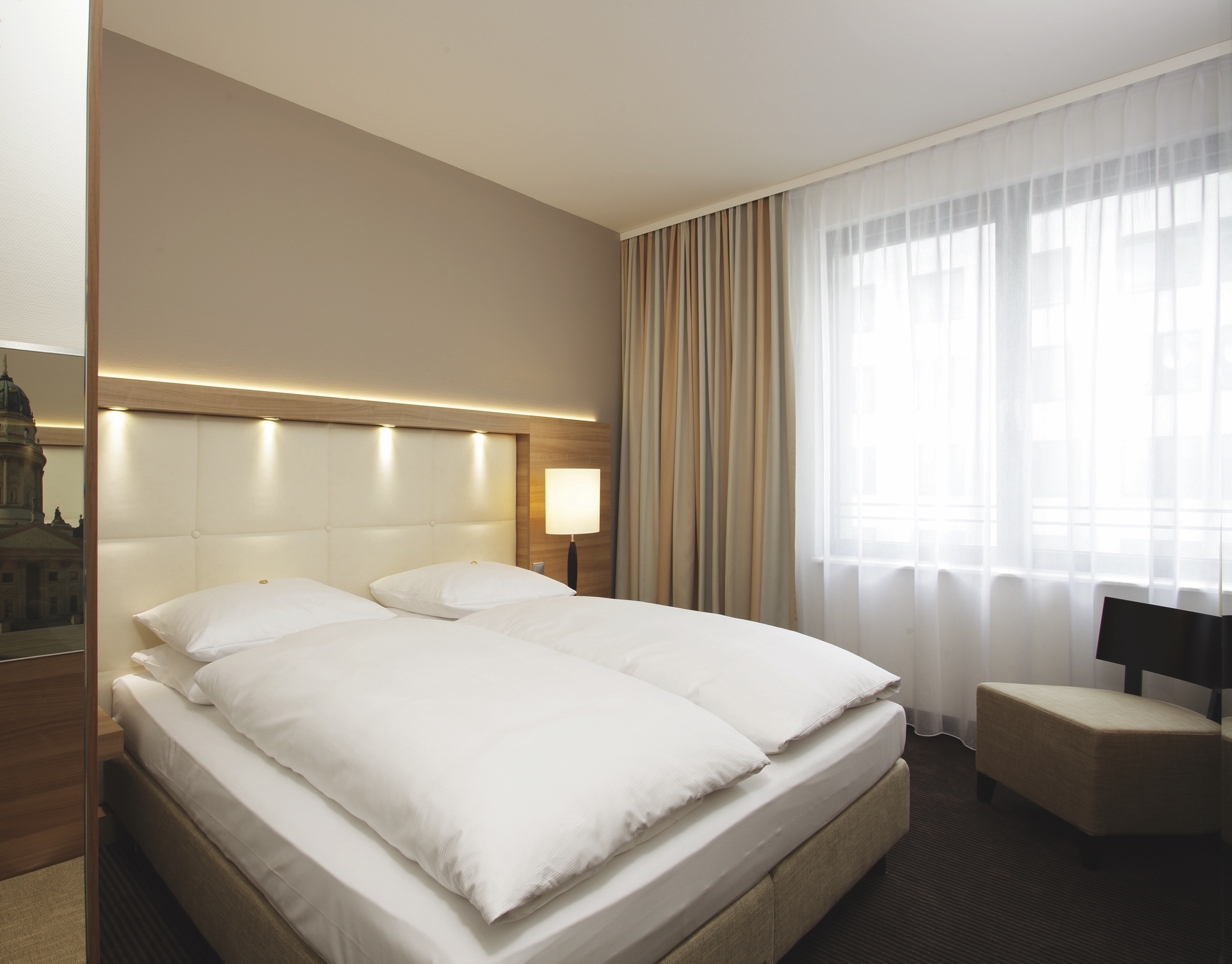 H4 Hotel Berlin Alexanderplatz Buchen By H 