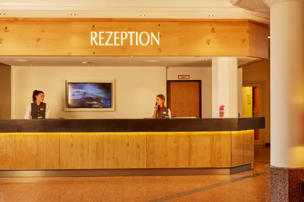 Reception - H+ Hotel Hannover