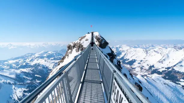 Il “Titlis Cliff Walk” - il ponte sospeso più alto d’Europa - H+ Hotel & SPA Engelberg