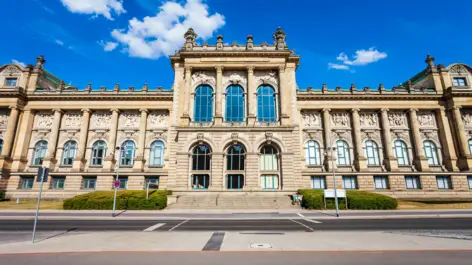 Lower Saxony State Museum - H-Hotels.com - Official website