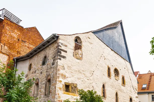 Medieval synagogue with mikvah - H+ Hotel Erfurt