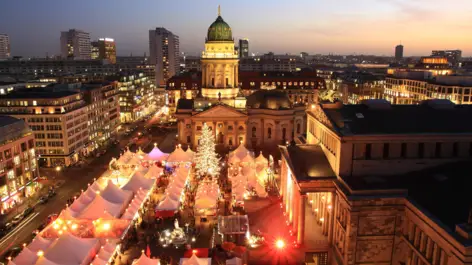 Weihnachtsmarkt auf dem Gendarmenmarkt in Berlin - H-Hotels.com - Offizielle Webseite