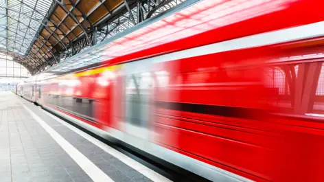 Mit der Bahn zu Starlight Express - H-Hotels.com