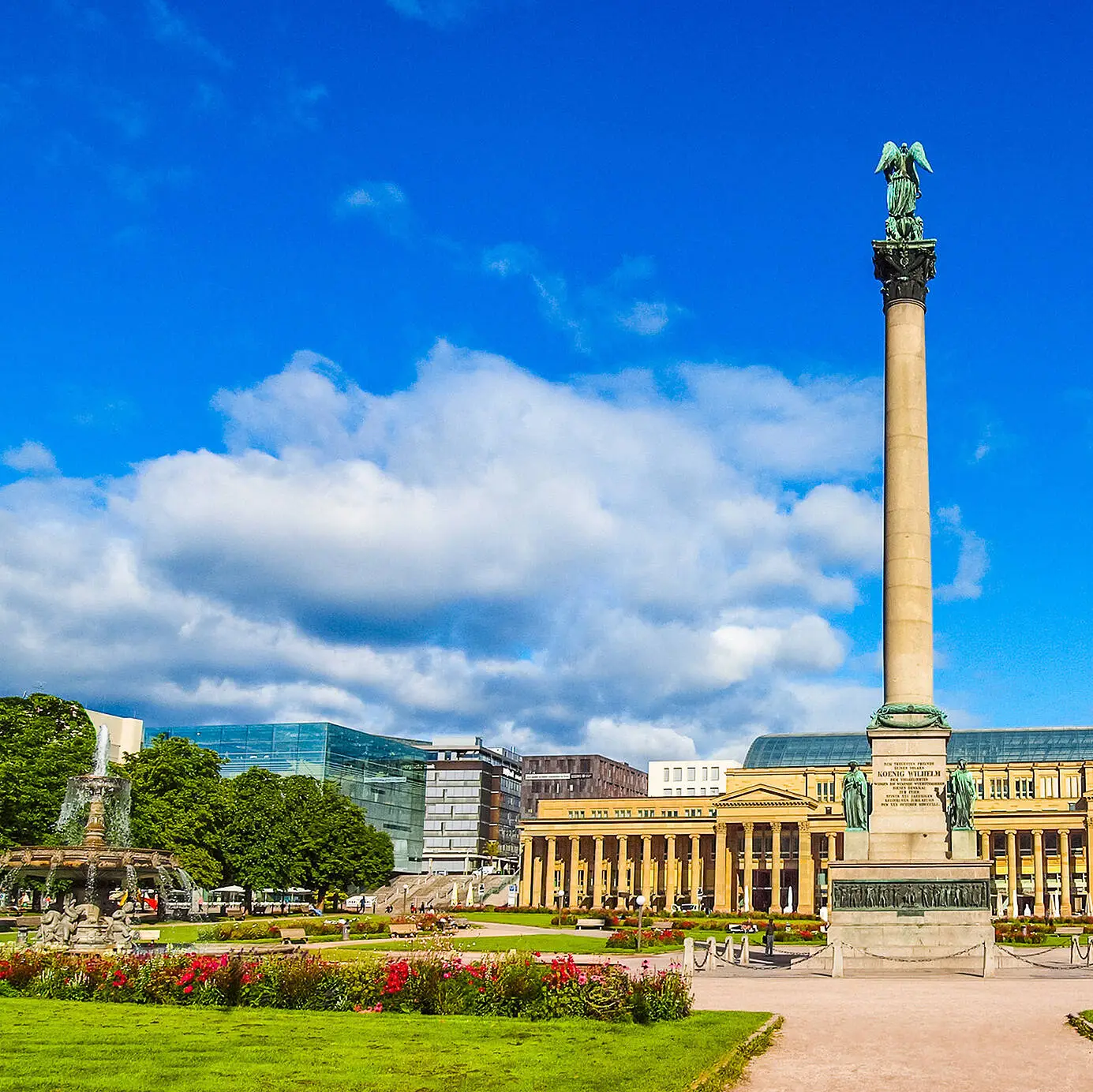 Plaza del Castillo a Stoccarda - H+ Hotel Stuttgart Herrenberg